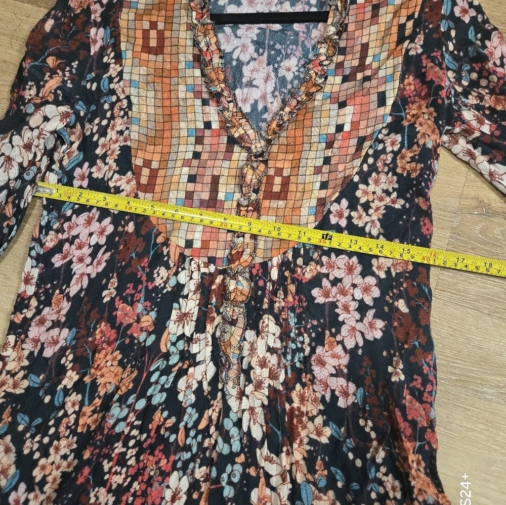 Chic Long Sleeve Floral Dress - Picture 5 of 8